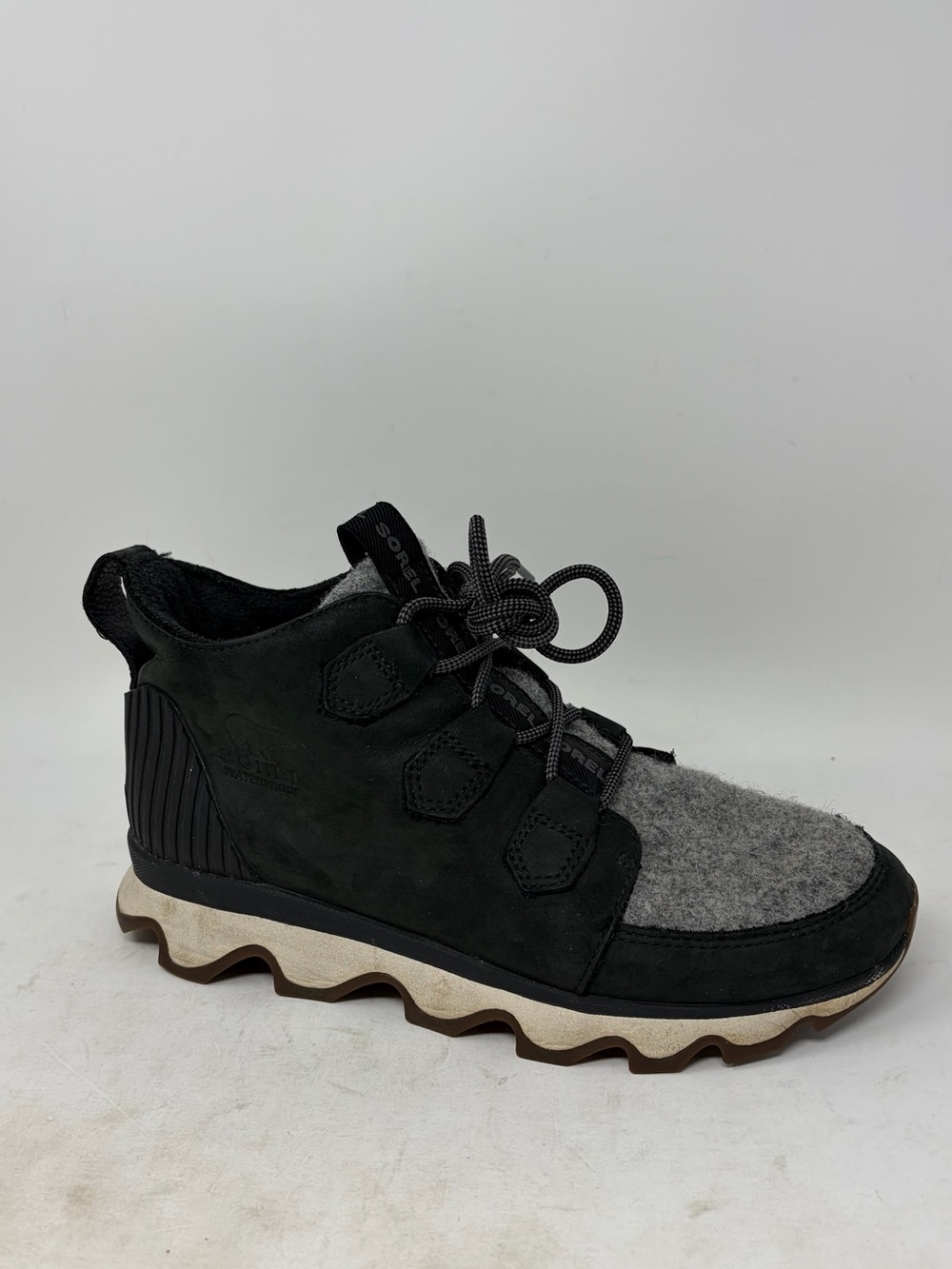 Sorel Kinetic Caribou Boot Size 7.5 Women’s